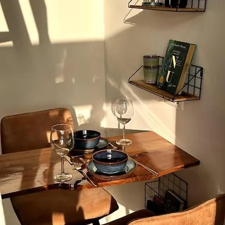 Tiny House Of Picasso Villa Warmenhuizen Exterior photo