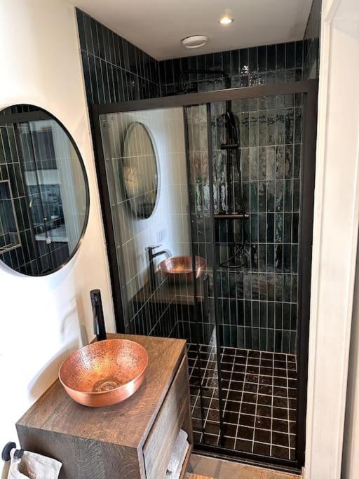 Holiday home Tiny House Of Picasso *