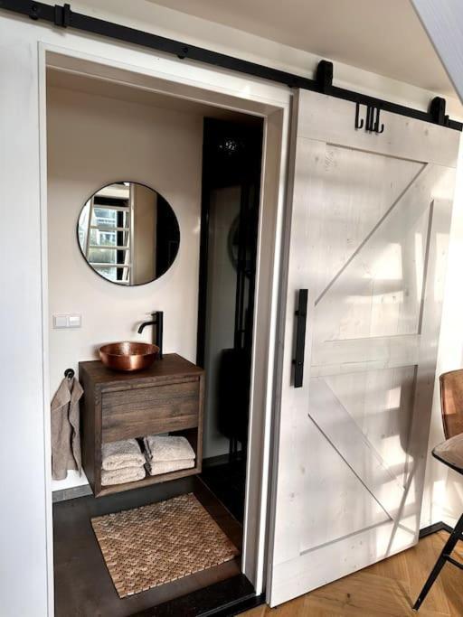 Tiny House Of Picasso Warmenhuizen